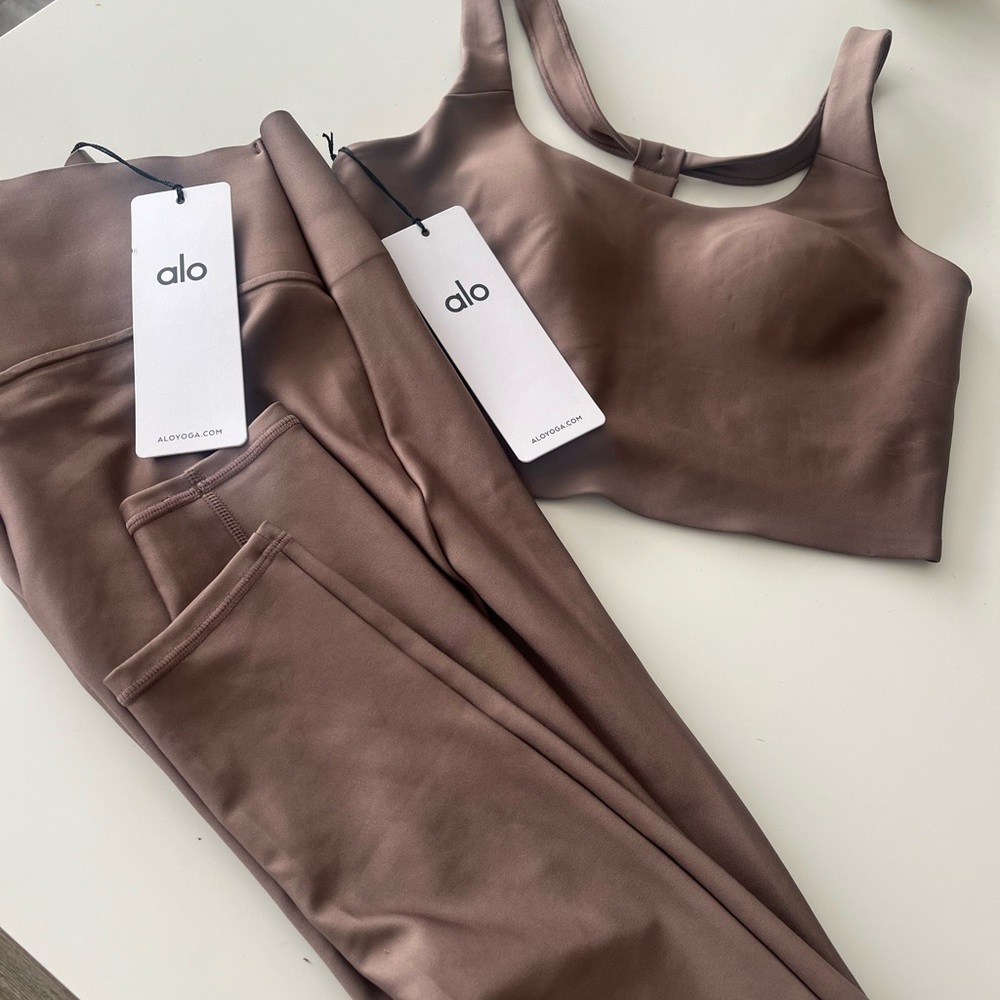 ALO Yoga Brown High-Waist Leggings & Matching Sports Bra Set